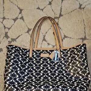 VINTAGE Coach Black and Cream Signature Tote with Tan Leather Trim